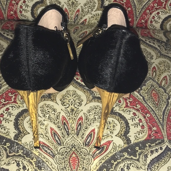 Herve Leger heels - Picture 3 of 6